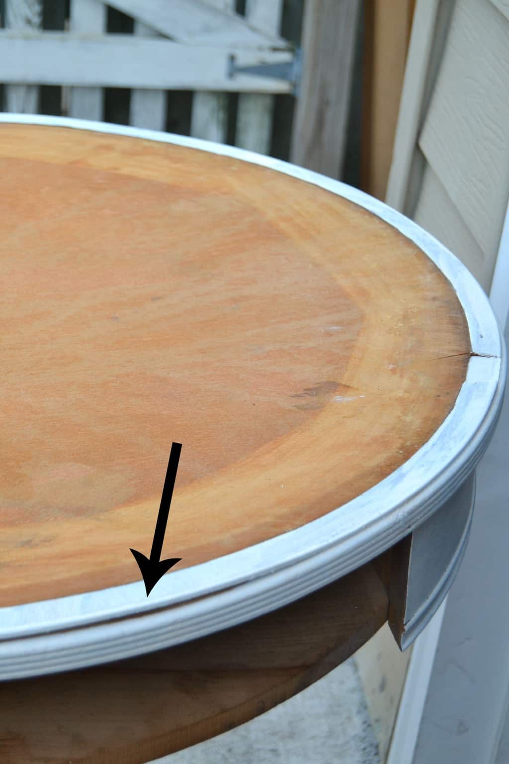 DIY Furniture: Painted Round Table - My Creative Days